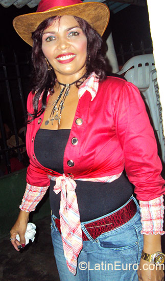 Date this good-looking Colombia girl Maria Eugenia from Santa Marta CO4419