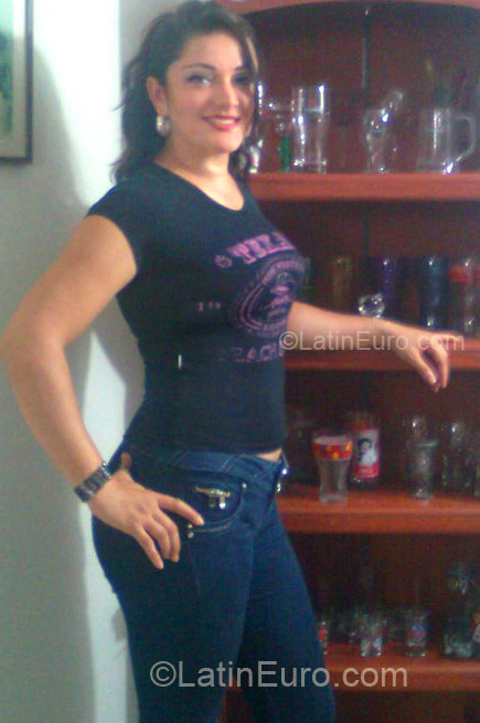 Date this young Colombia girl Catalina from Cali CO4420