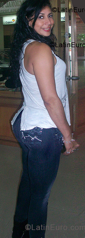 Date this sensual Colombia girl Norma from Villavicencio CO4456