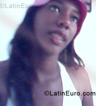 Date this foxy Brazil girl Regiane from Davila BR3240