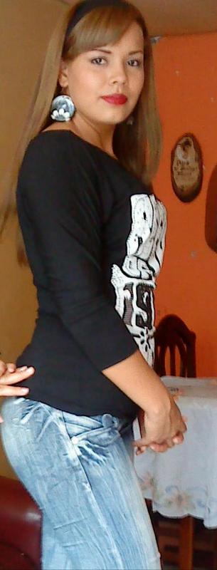 Date this passionate Colombia girl Adriana from Cali CO4471