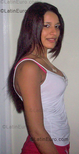 Date this fun Dominican Republic girl Lency Maria from Santo Domingo DO4604