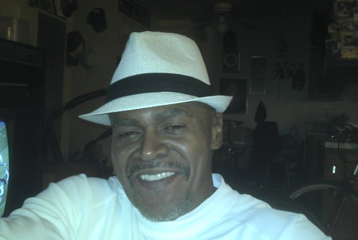 Date this nice looking United States man Bruchon from San Diego US6480