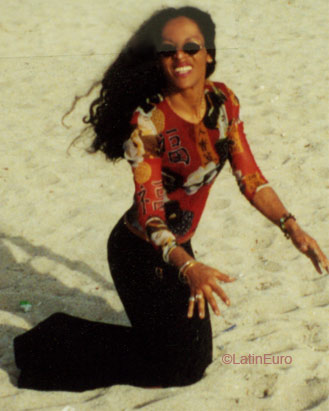 Date this fun Brazil girl Rute Helena from Goianio BR3272