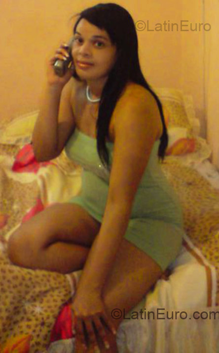 Date this beautiful Dominican Republic girl Luz Del Alba from San Fransisco De Macoris DO4660