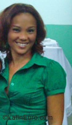 Date this cute Dominican Republic girl Ivelise maria e from Santo Domingo DO4693