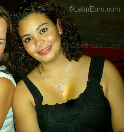 Date this passionate Colombia girl Mariam from Bogota CO4574