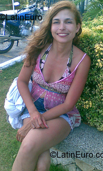 Date this charming Colombia girl Libia from Bogota CO14868