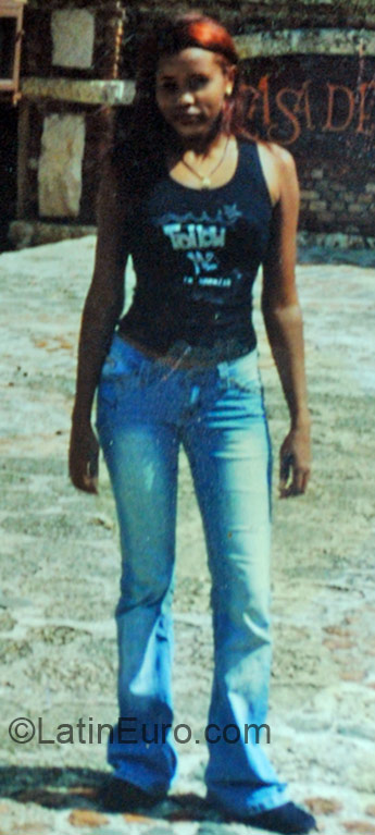Date this good-looking Dominican Republic girl Yeny from San Pedro de Macoris DO4743