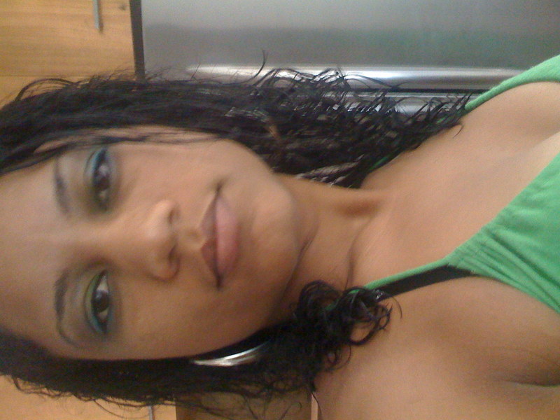 Date this beautiful Dominican Republic girl Claudia from Santiago DO4761