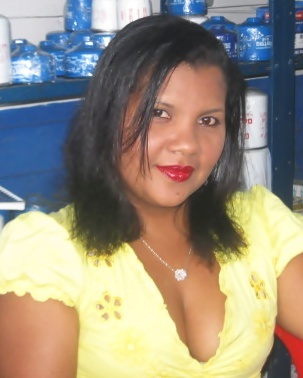 Date this sensual Colombia girl Yuris from Cartagena CO4605