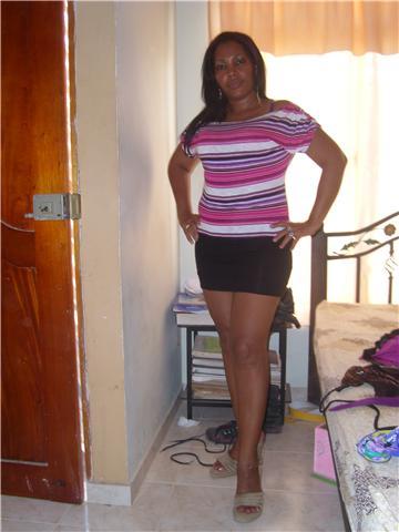 Date this young Colombia girl Helen from Cartagena CO4616