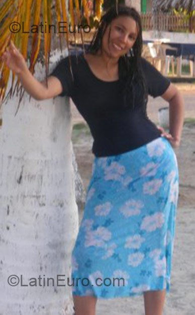 Date this athletic Colombia girl Rosa from Cali CO4626