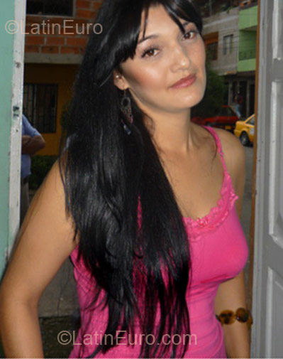 Date this happy Colombia girl Sandra maria from Medellin CO4631