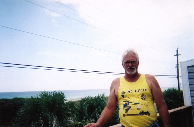 Date this sensual United States man Lightenbug from Hamilton US6725