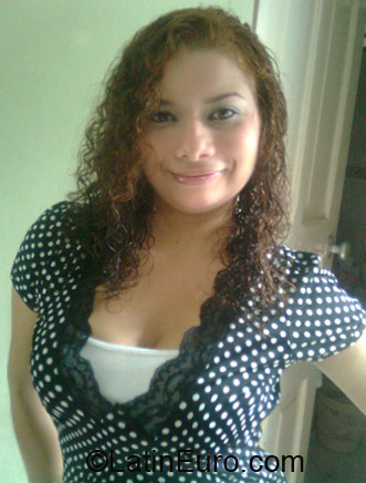 Date this delightful Colombia girl Natalya from Barranquilla CO6346
