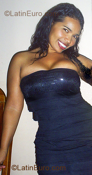 Date this lovely Colombia girl Greey Margarita from Cartagena CO6280