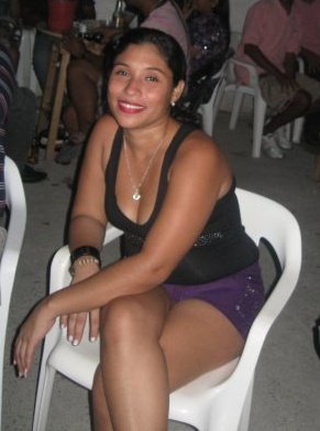 Date this voluptuous Colombia girl Lilieth from Santa Marta CO4668