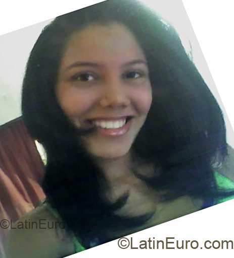 Date this hot Colombia girl Lorena Diaz from Santa Marta CO4685