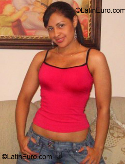 Date this cute Colombia girl Evelyn from Medellin CO6335