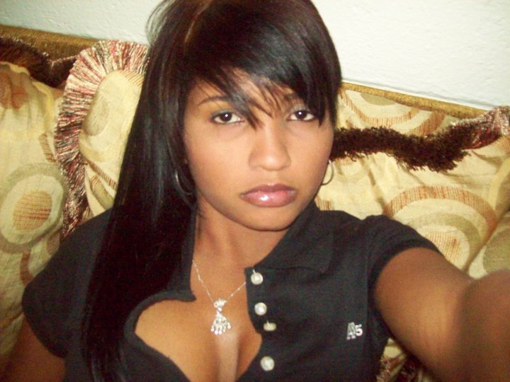 Date this funny Dominican Republic girl Carolin from La Romana DO4844