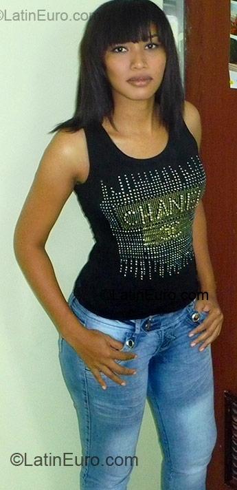 Date this funny Colombia girl Sulba from Cartagena CO6846