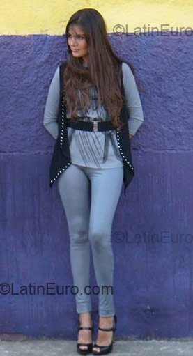 Date this passionate Peru girl Johana from Lima PE303