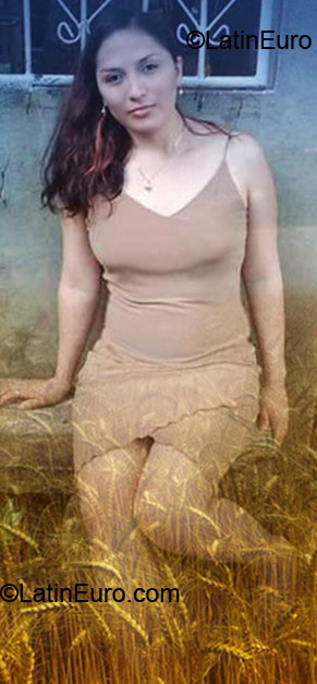 Date this gorgeous Nicaragua girl Elizabeth from Managua NI6