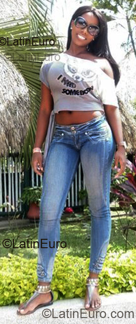 Date this delightful Panama man Mireya from Colon CO4743