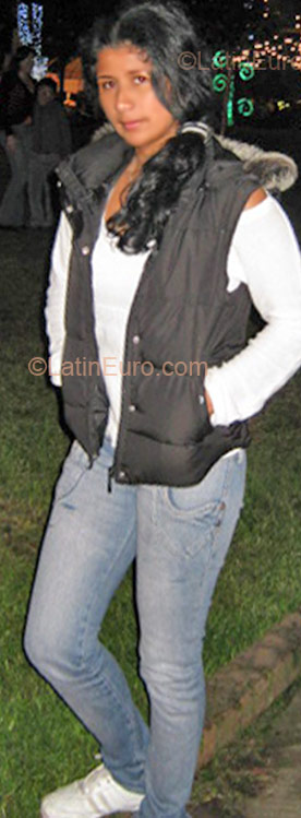 Date this passionate Colombia girl Diana from Bogota CO4765