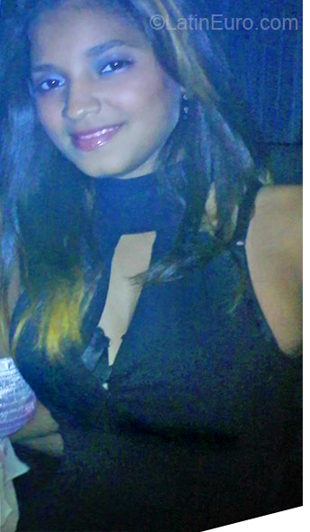 Date this georgeous Dominican Republic girl Jessanin from Moca DO4911