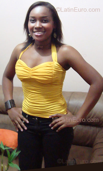 Date this attractive Colombia girl Jessica from Cali CO4774