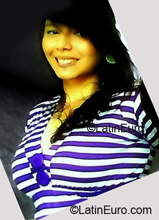 Date this hard body Colombia girl Alejandra from Bucaramanga CO4781