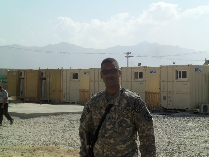 Date this good-looking United States man Kenneth from Fort Drum US7023