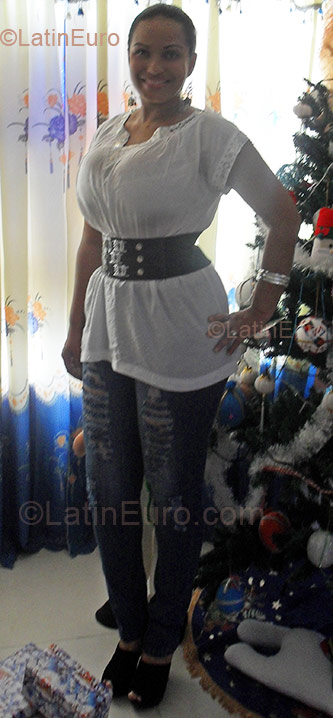 Date this georgeous Colombia girl Sandra Milena from Cali CO4811