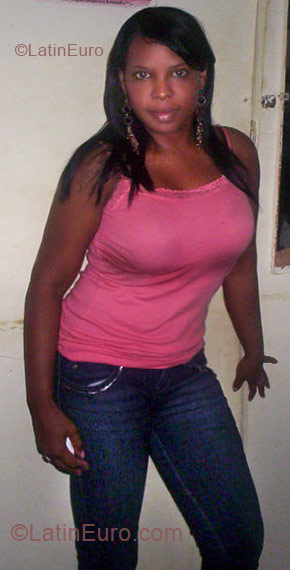 Date this athletic Dominican Republic girl Melania from San Francisco De Macoris DO4944