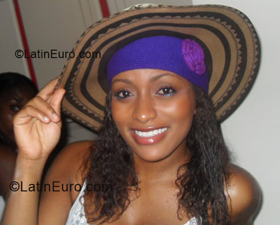 Date this attractive Colombia girl Anne from Pereira CO5947
