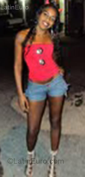 Date this hot Brazil girl Michelle from Rio de Janeiro BR3476