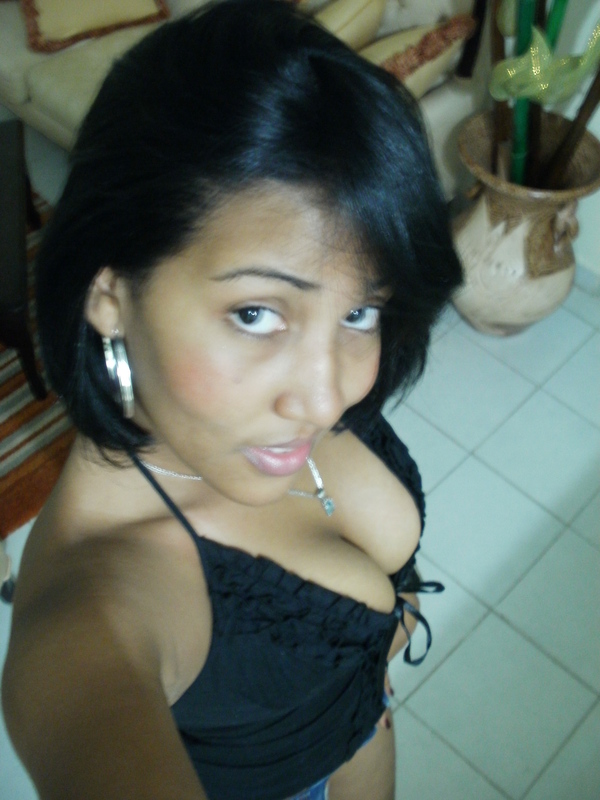 Date this exotic Dominican Republic girl Vanessa from Santo Domingo DO5009