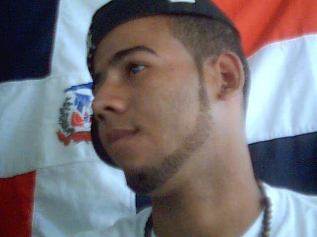 Date this hard body Dominican Republic man Yefry from San Cristobal DO5063
