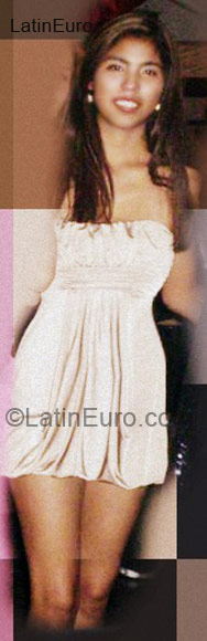 Date this charming Peru girl Estefany from Lima PE328