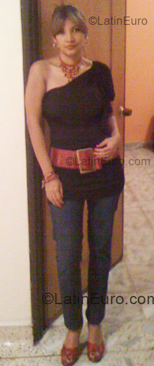Date this gorgeous Colombia girl Victoria from Palmira CO6768