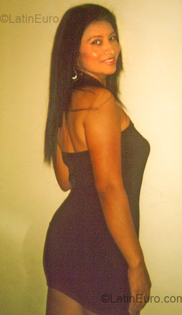 Date this voluptuous Colombia girl Marleny from Pereira CO6767