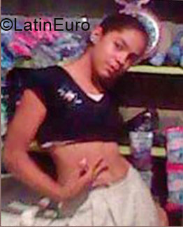 Date this athletic Dominican Republic girl Manuela from Santiago DO5134