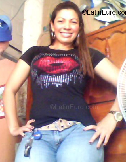 Date this passionate Colombia girl Katy Elena from Valledupar CO5090