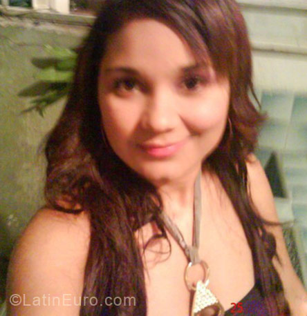 Date this beautiful Colombia girl Silvia marina from Cali CO5118