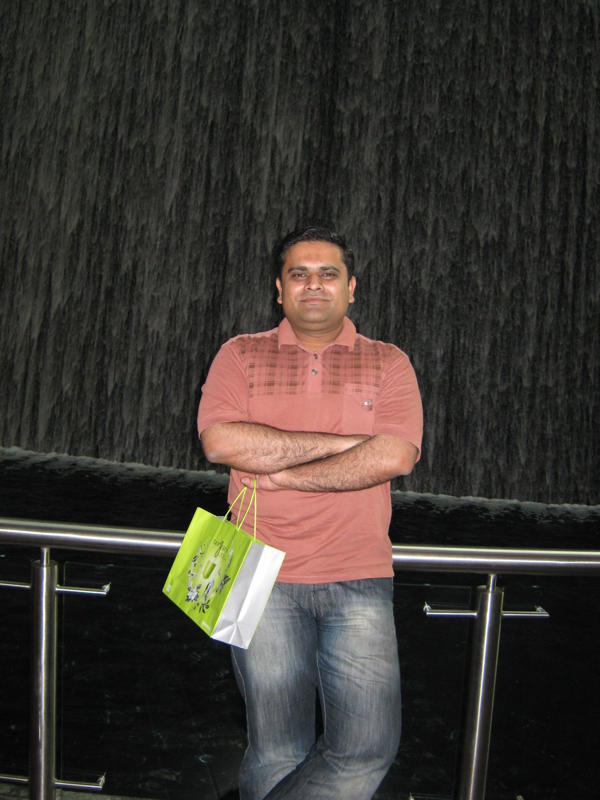 Date this lovely United Arab Emirates man Yaroo_2005 from Dubai AE13