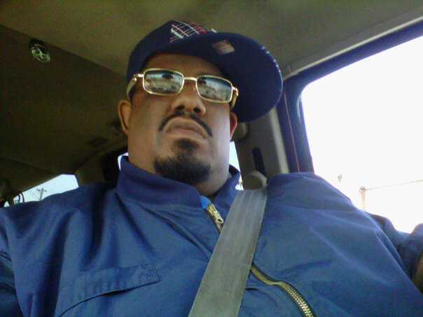 Date this tall United States man Kamario from Southfield US7583