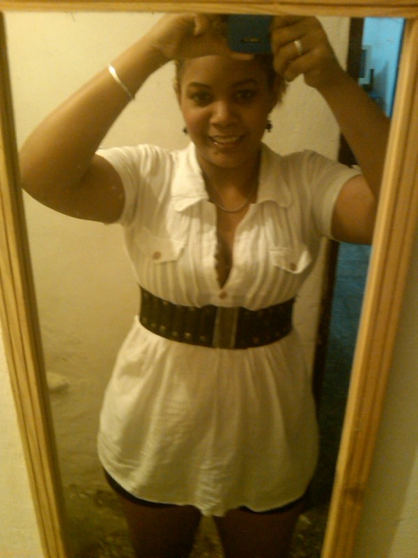 Date this fun Dominican Republic girl Carolina from 3 DO5186