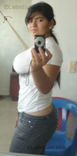 Date this attractive Colombia girl Marby from Bogota CO6623